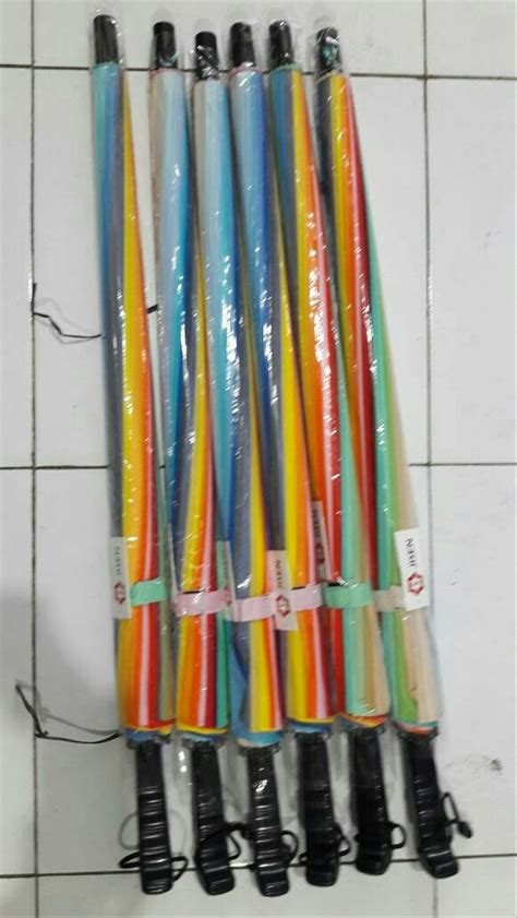 Sayangnya, warna netral tersebut dapat berakhir dengan citra yang membosankan. 17+ Tangga Rumah Warna Warni, Yang Cantik!
