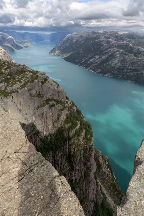 Wie komme ich von oslo nach preikestolen per zug, bus, auto oder flugzeug. Lysefjord und Preikestolen • Enviadi