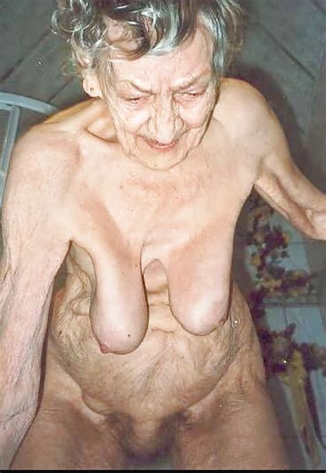 裸の非常に古いおばあちゃん プライベート写真自家製ポルノ写真