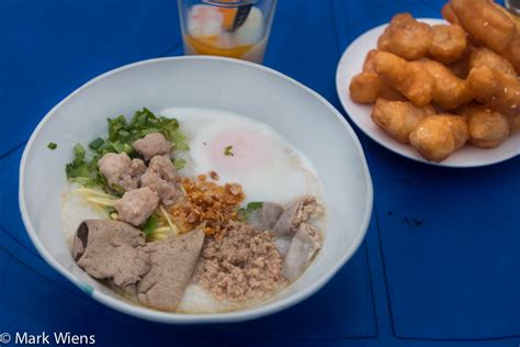 Some stalls will also add red pepper (but the dish is not remotely spicy). Thai Breakfast: 19 of the Most Popular Dishes