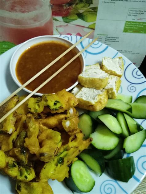 Kuah kacang yang sedap haruslah mempunyai rasa pedas, lemak, masin dan manis yang secukupnya. namakucella: RESEPI CUCUR UDANG KUAH KACANG