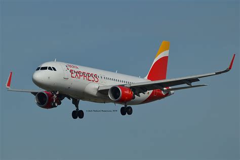 Iberia Express Ec Lye Airbus A320 216 Sharklets Cn5729 Flickr