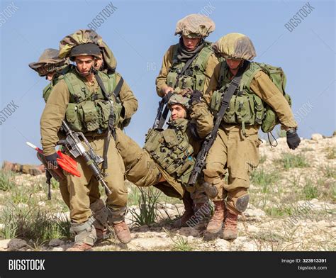 Israeli Soldiers Image And Photo Free Trial Bigstock