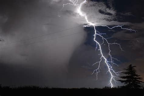 Lightning (usually uncountable, plural lightnings). Lightning show rocks High Desert - News - vvdailypress.com ...