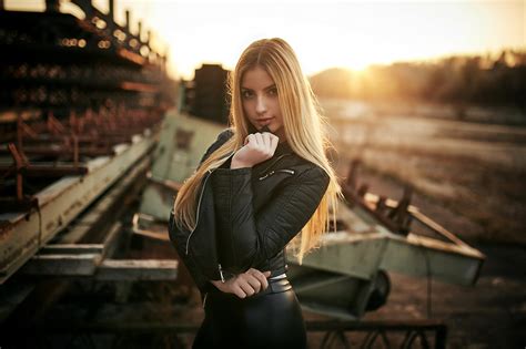 Girl Jean Shots Leather Jacket Wallpaper Photos