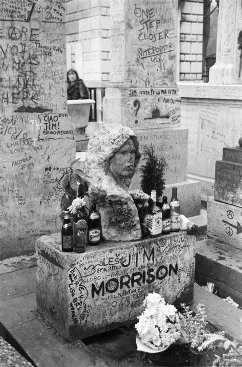 Where Did They Bury Jim Morrison The Lizard King A Walking Tour Of