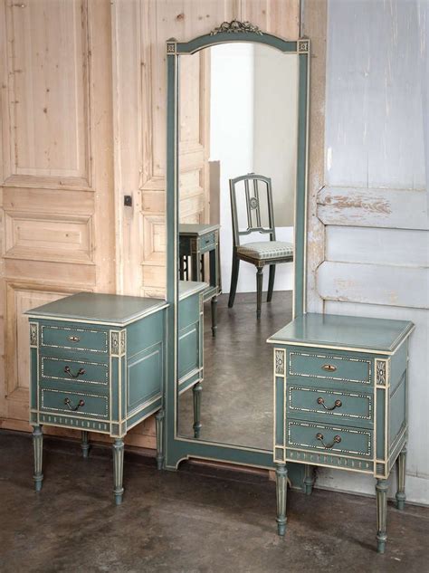 If the louis xiv furniture style was designed with the glorification of the sun king in mind and all in massive, masculine, square form, the louis xv furniture style is the complete opposite. Vintage Louis XVI Painted Bedroom Suite at 1stdibs