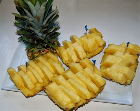 Keeping It Real With Joy Fun Way To Cut Pineapple