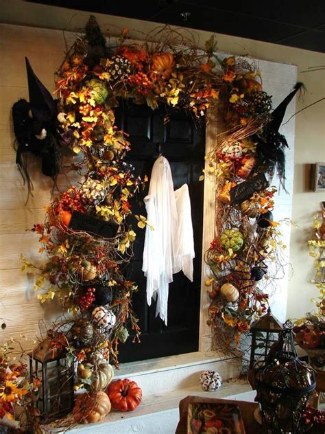 58 Cool Halloween Front Door Decor Ideas Digsdigs Diy Halloween