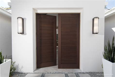 Here is a fabulous door design catalogue you can refer for choosing the most contemporary and ravishing entrance door for your beautiful home. Interior Door Design Gallery | Interior Door Ideas ...