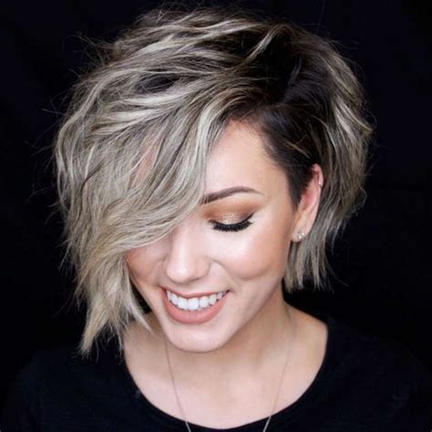 The short bangs, over the eyebrows, is also another option. 10 Exciting Asymmetrical Lob Haircuts for Women - Bob ...