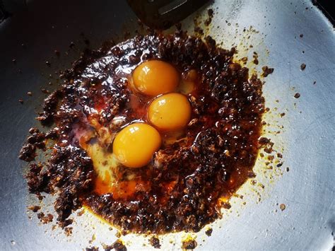 Cara membuat sambal lada petis : Resepi Sambal Telur Lada Kering Yang Sedap Hingga Menjilat ...