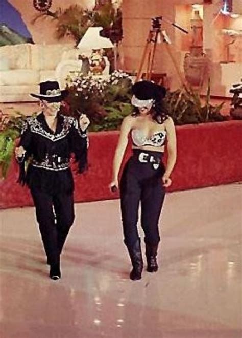 ¡icónico Así Bailó Selena Y Verónica Castro Al Ritmo De La Carcacha Video Heraldo Usa