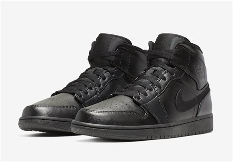 Jenny yoo, nouvelle amsale, jill stuart, js collections Nike Air Jordan 1 Mid, black / black / black | Beyond