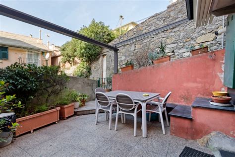 Case in vendita in zona centro (genova) 12 immobili € 170.000 trilocale in vendita genova, via monte suello 3 locali. Casa indipendente di lusso in vendita a Genova Via Al capo ...