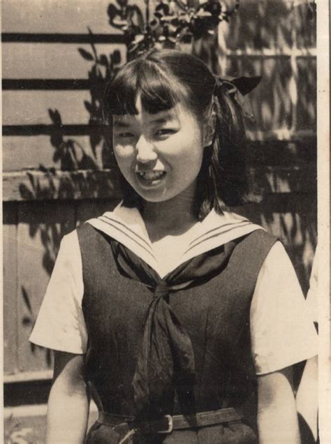昭和 年代 年代 女学校 女学生等 若い女性 生写真合計 枚 セーラー服 清楚美人 知的 天然美少女 戦後復興期 昭和レトロ 印刷物