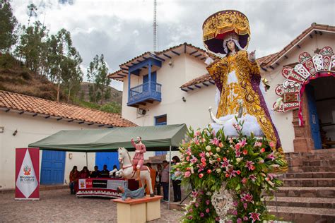 Cusco es una ciudad donde llena de arte y cultura. CULTURA CUSCO RESTAURÓ LA VENERADA VIRGEN ASUNTA DE CALCA ...