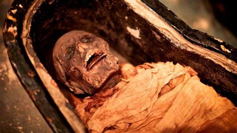 Aventuras na História · Voz de múmia egípcia de 3 mil anos é recriada
