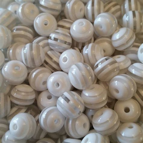 10mm White Striped Resin Beads