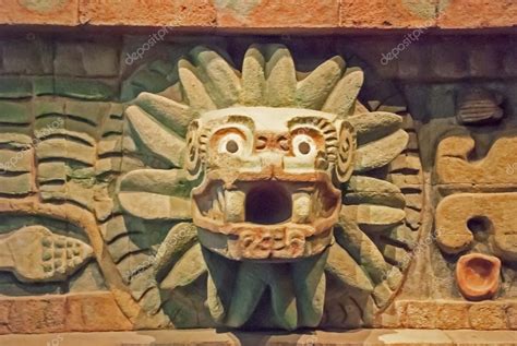 Fotos De Antigua Escultura Prehispánica En México Imagen De © Ofranz