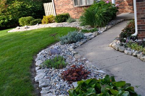 Amazing Backyard Rock Garden Ideas That Inspires You Landscaping