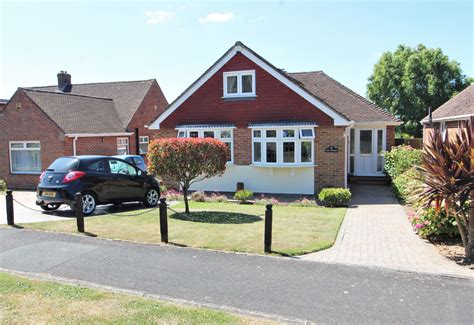 Bed Detached Bungalow For Sale In The Thicket Portchester Fareham