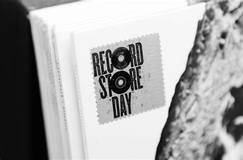 Record Store Day 2019 Releases Include Robyn Bob Dylan Weezer And More Billboard