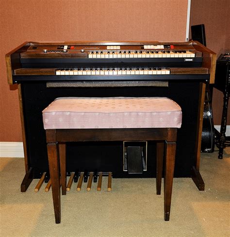 Baldwin Electronic Organ Ebth