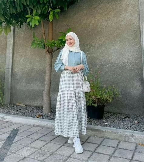 10 Ide Outfit Hijab Kekinian Buat Jalan Santai Sama Teman Atau Pasangan Akurat