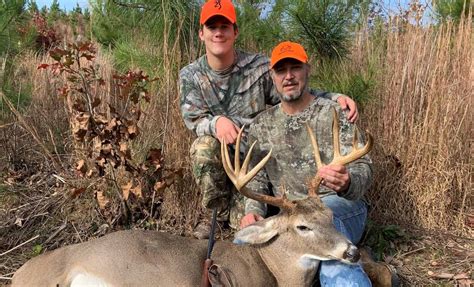 Alabama Hunter Kills Camera Shy 150 Buck Big Deer