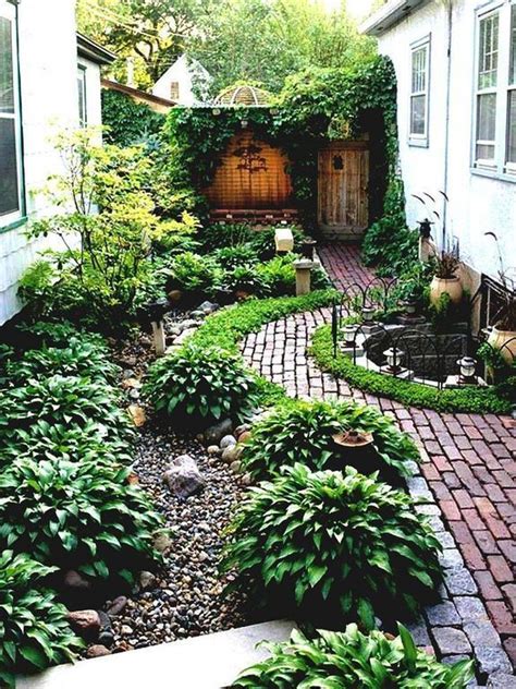 Check out these simple front yard landscaping ideas that you could diy on the weekend. 30+ Low Maintenance Front Yard Landscaping Ideas For South ...