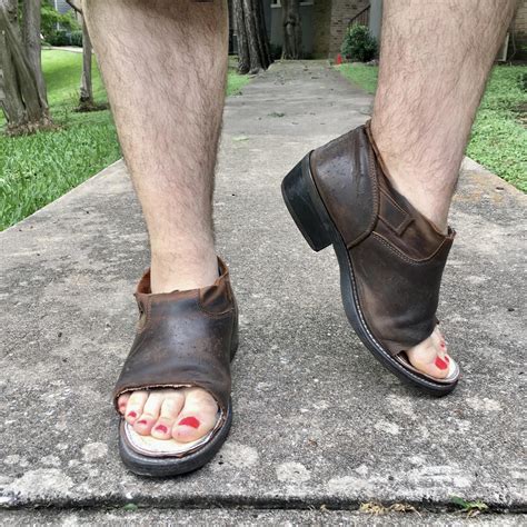 Lifehack Beat The Summer Heat By Turning Your Old Cowboy Boots Into