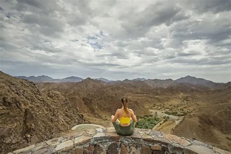 These Are The Best And Easiest Hiking Trails In The Uae Savoir Flair