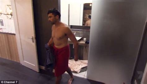 House Rules Claire Teases Shirtless Fiancé Hagan As He
