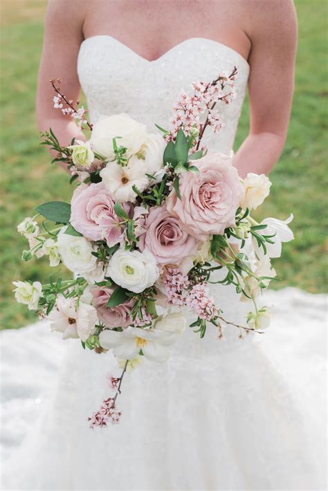 Spring Wedding Bridesmaids Bouquets 2019 Weddings Real Bouquets In