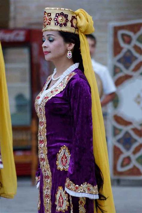 Dancer Cultural Performance Bukhara Uzbekistan Ozoutback