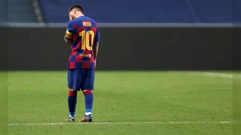 Lo hizo horas después de la conferencia de prensa que dio el futbolista, para despedirse del equipo culé. Bomba Mundial, Lionel Messi comunica al Barcelona que se ...