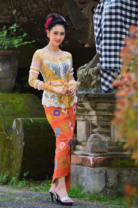 Bali Exotic Wardrobe Kebaya Brokat Putih Gold