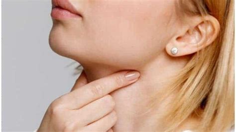 15 Essential Oils For Swollen Lymph Nodes Behind Ear In Armpit Neck