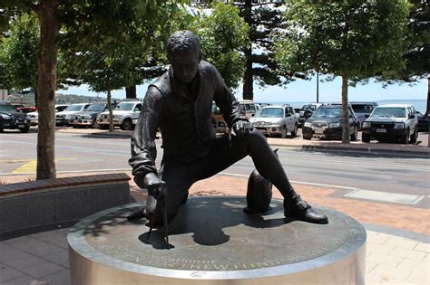 Matthew Flinders And His Cat Trim Statue Port Lincoln Attracti