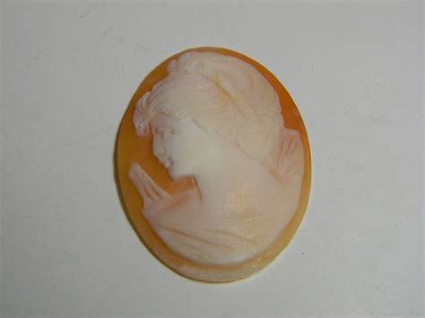 Vintage Italian Cameo Womans Head Made Of Shell By Felicesereno 3500