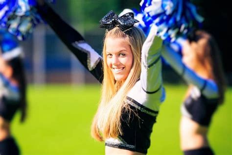 10 Gorgeous Cheerleader Hairstyles For Young Girls 2019 Bouffant Hair