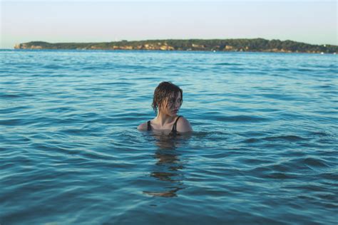 free images sea water ocean horizon girl woman lake vacation swimming pool 5124x3416