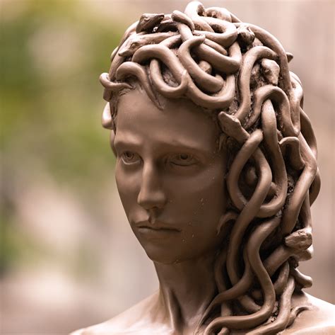 Sculpture Vintage Medusa Statue Ancinent Greek Gorgon Medusa Figurines Pe