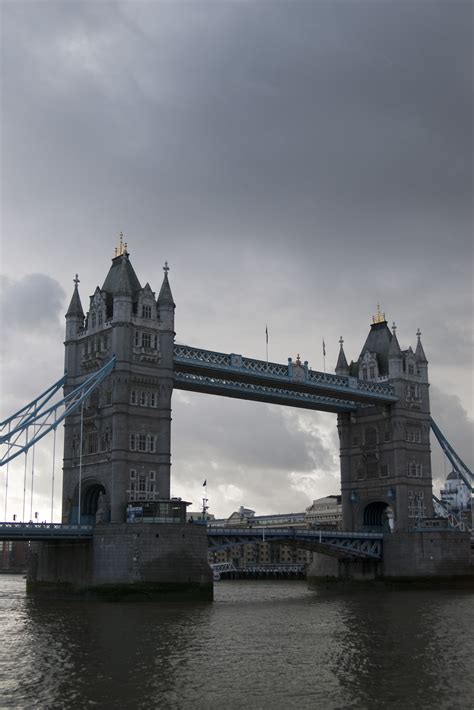 Free Stock Photo 2296 London Tower Bridge Freeimageslive