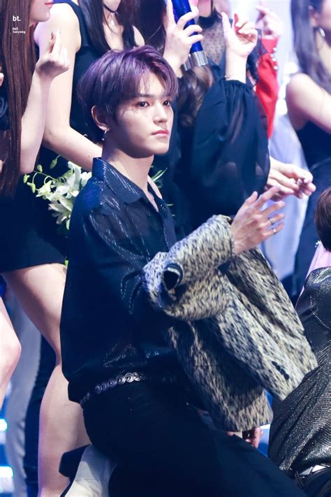 Nct S Taeyong Couldn T Help But Notice This One Fan In The Crowd Here S Why Koreaboo