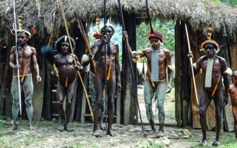 Ini Pakaian Adat Papua Unik Dan Penuh Filosofi Dailysia