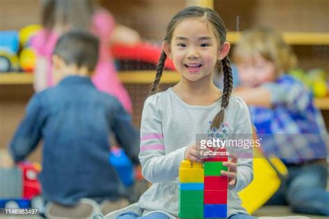Kids Building Towers Photos And Premium High Res Pictures Getty Images