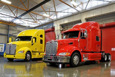 Kenworth T700 And Peterbilt 386 Paccar Technical Center Open Flickr