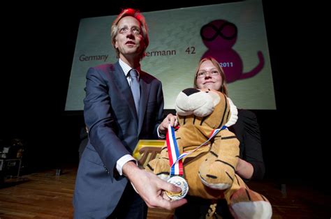 Lisa sauermann (25 eylül 1992 doğumlu) bir matematikçi almanya en başarılı katılımcı kimdi uluslararası matematik. Jonge wiskundegenieën in Amsterdam | Het Parool